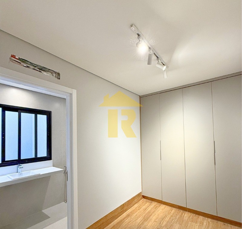 Casa de Condomínio com 5 quartos à venda, 470m² — foto 17 de 18
