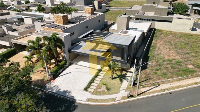 Casa de Condomínio com 4 quartos à venda e aluguel, 378m² — foto 3 de 48