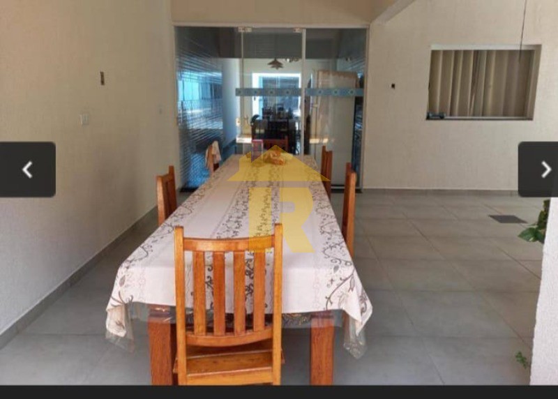 Casa com 3 quartos à venda, 330m² — foto 8 de 22
