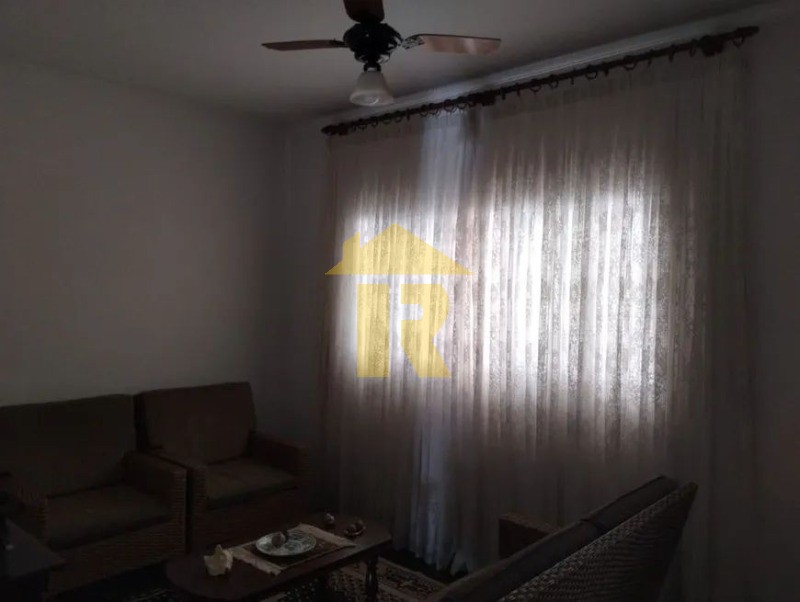 Casa com 3 quartos à venda, 268m² — foto 3 de 40