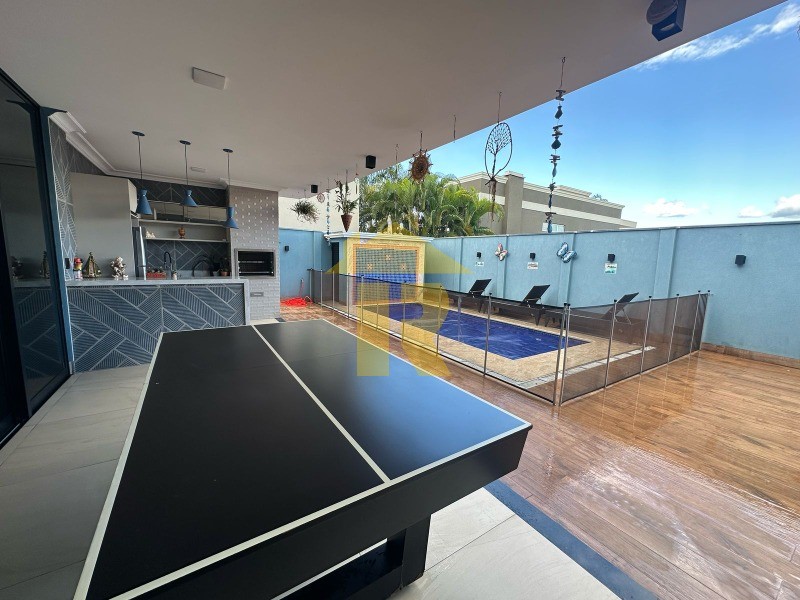 Casa de Condomínio com 3 quartos à venda, 340m² — foto 27 de 31