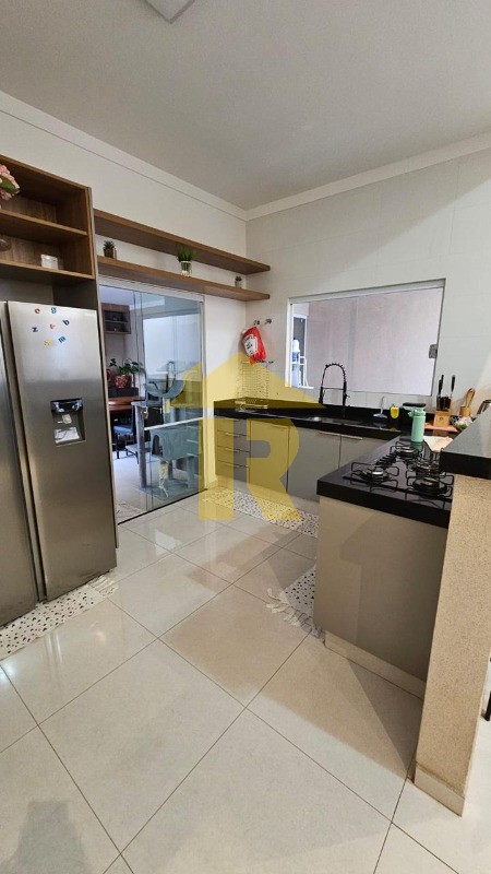 Casa de Condomínio com 3 quartos à venda, 120m² — foto 4 de 12