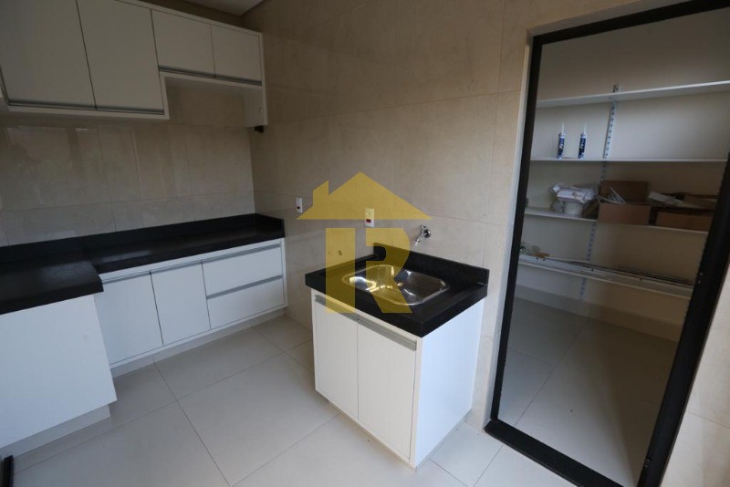 Casa de Condomínio com 4 quartos à venda e aluguel, 378m² — foto 25 de 48