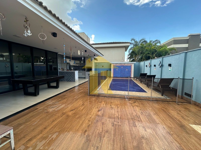 Casa de Condomínio com 3 quartos à venda, 340m² — foto 24 de 31