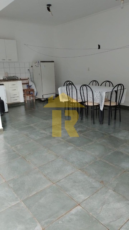 Casa com 3 quartos à venda, 268m² — foto 10 de 40