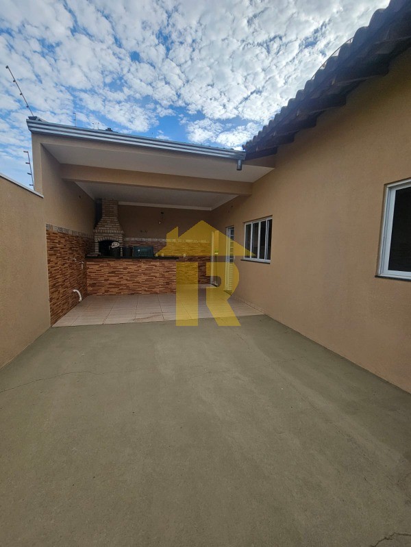 Casa com 3 quartos à venda, 131m² — foto 12 de 14