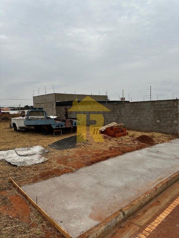 Terreno / Lote / Condomínio  à venda, 200m² — foto 3 de 10