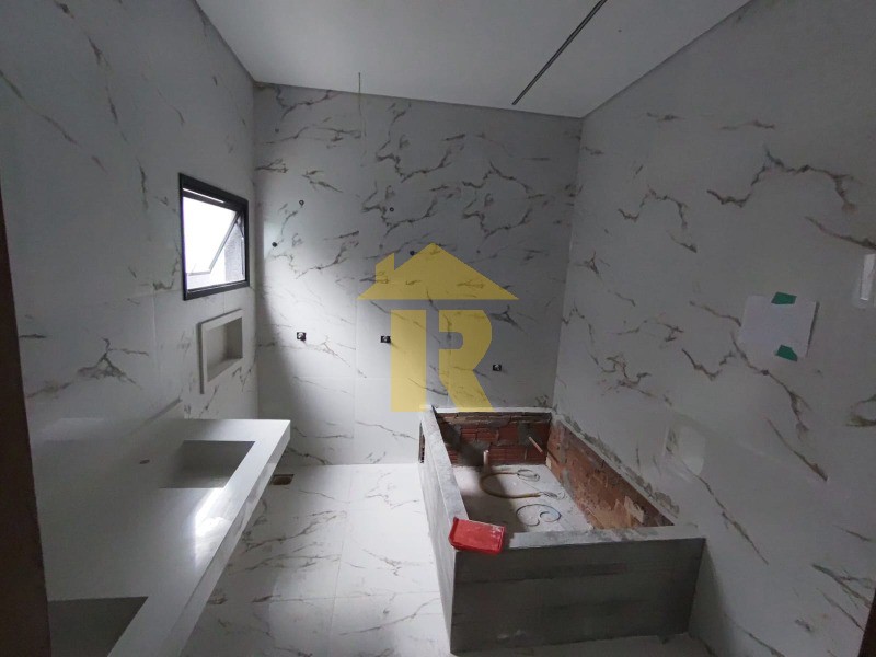 Casa de Condomínio com 3 quartos à venda e aluguel, 240m² — foto 8 de 12