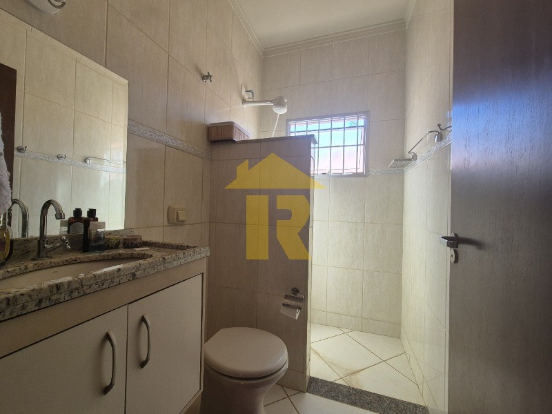 Casa com 2 quartos à venda, 175m² — foto 8 de 10