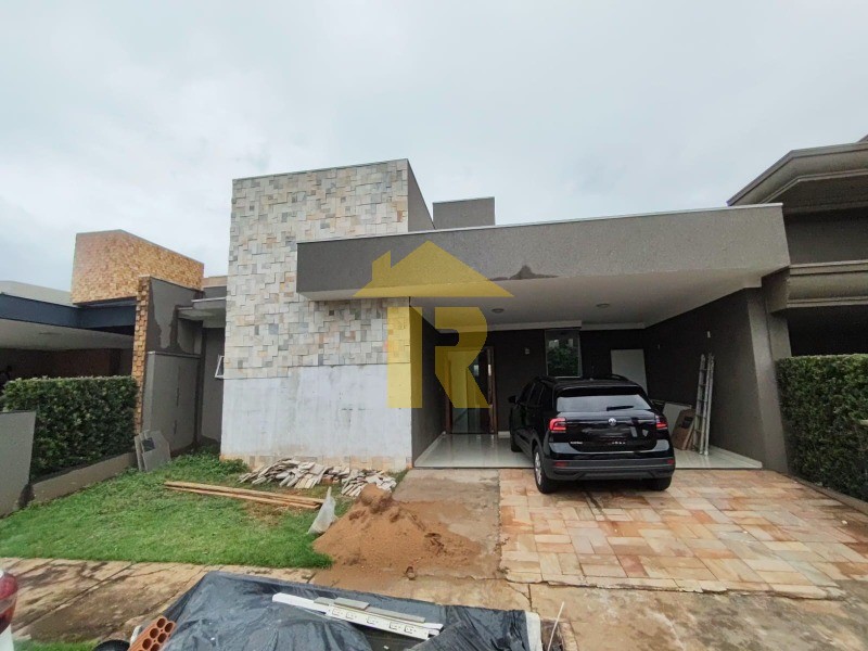 Casa de Condomínio com 3 quartos à venda e aluguel, 160m² — foto 1 de 10