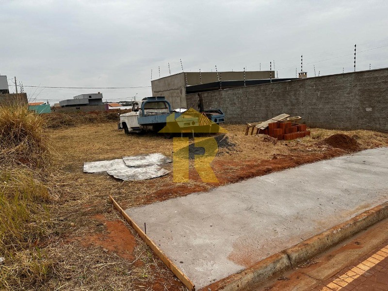 Terreno / Lote / Condomínio  à venda, 200m² — foto 2 de 10