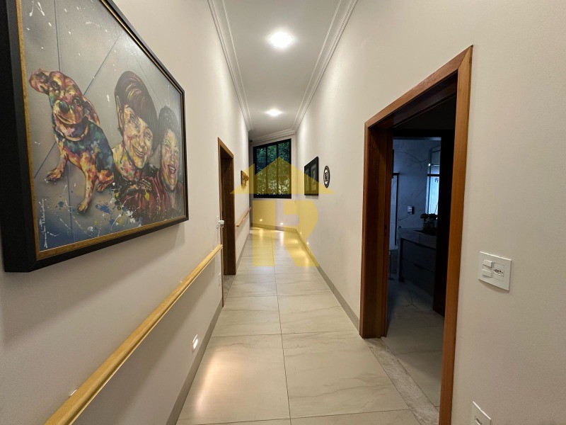 Casa de Condomínio com 3 quartos à venda, 340m² — foto 10 de 31