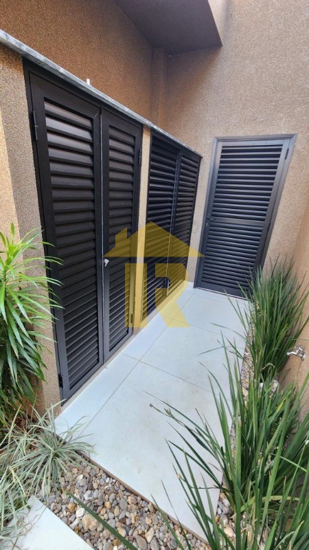Casa de Condomínio com 4 quartos à venda e aluguel, 378m² — foto 22 de 48