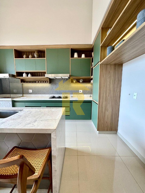 Casa de Condomínio com 3 quartos à venda, 221m² — foto 15 de 30