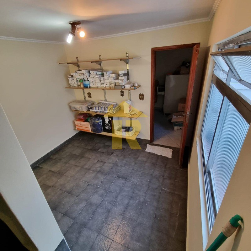 Casa com 3 quartos à venda, 275m² — foto 35 de 38