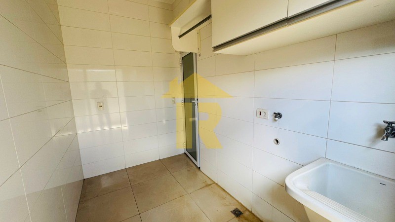 Casa de Condomínio com 3 quartos à venda, 220m² — foto 20 de 40