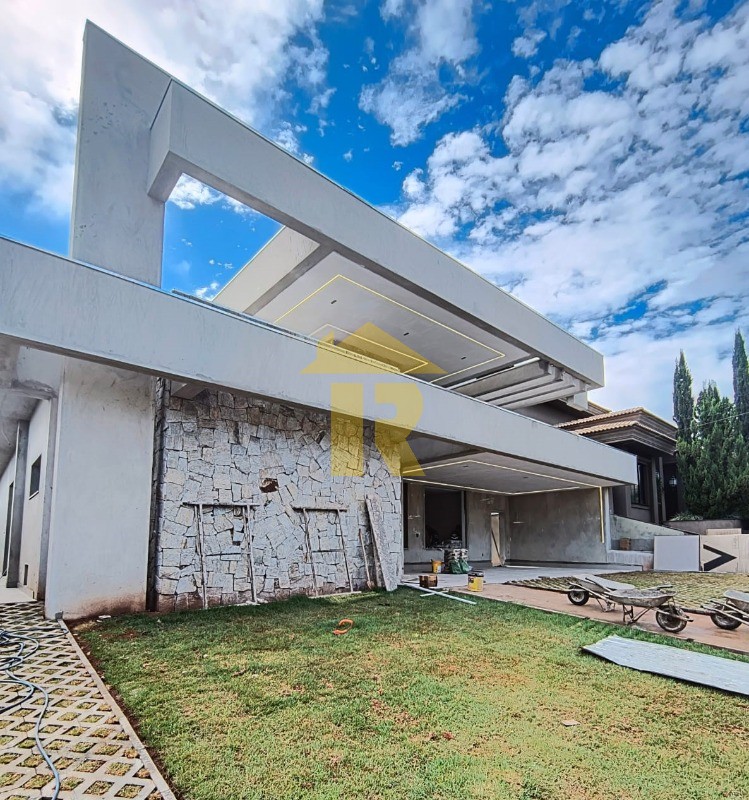Casa de Condomínio com 4 quartos à venda, 415m² — foto 2 de 13