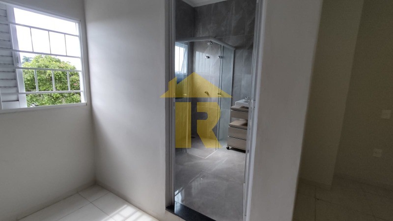 Casa com 3 quartos à venda, 350m² — foto 11 de 14