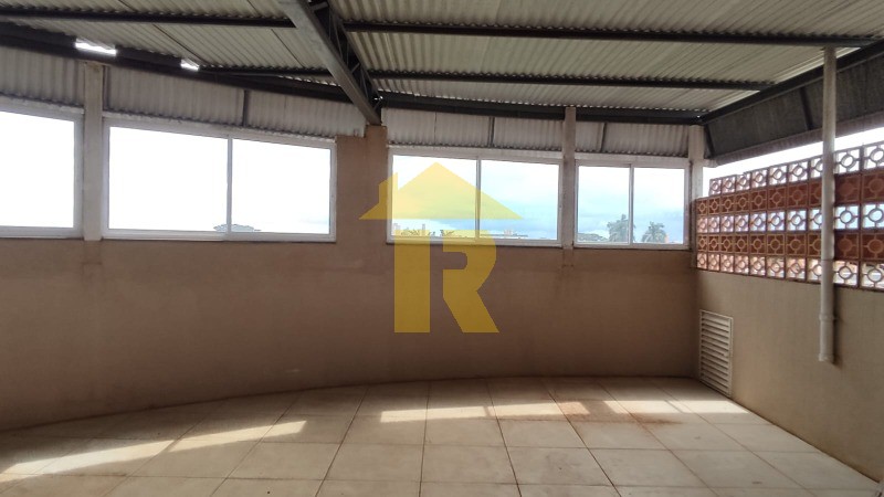 Casa com 3 quartos à venda, 350m² — foto 4 de 14