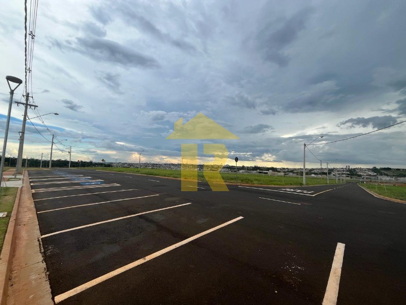 Terreno / Lote / Condomínio  à venda, 300m² — foto 3 de 9