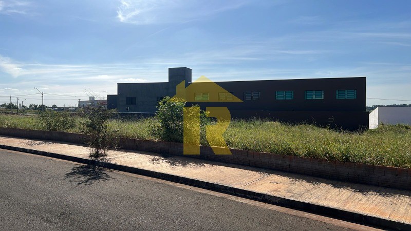 Terreno / Lote / Condomínio  à venda, 319m² — foto 1 de 8