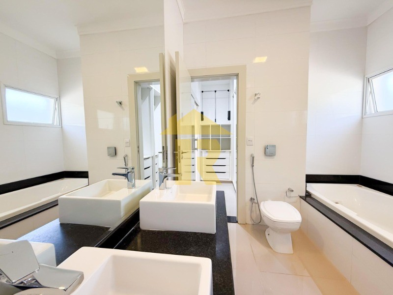 Casa de Condomínio com 3 quartos à venda, 270m² — foto 28 de 38