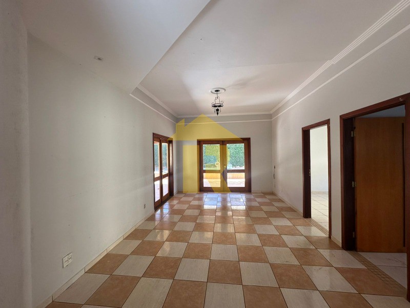 Casa de Condomínio com 3 quartos à venda, 300m² — foto 7 de 28