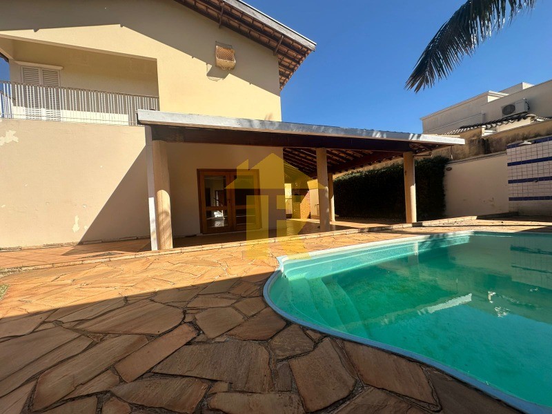 Casa de Condomínio com 3 quartos à venda, 300m² — foto 10 de 28