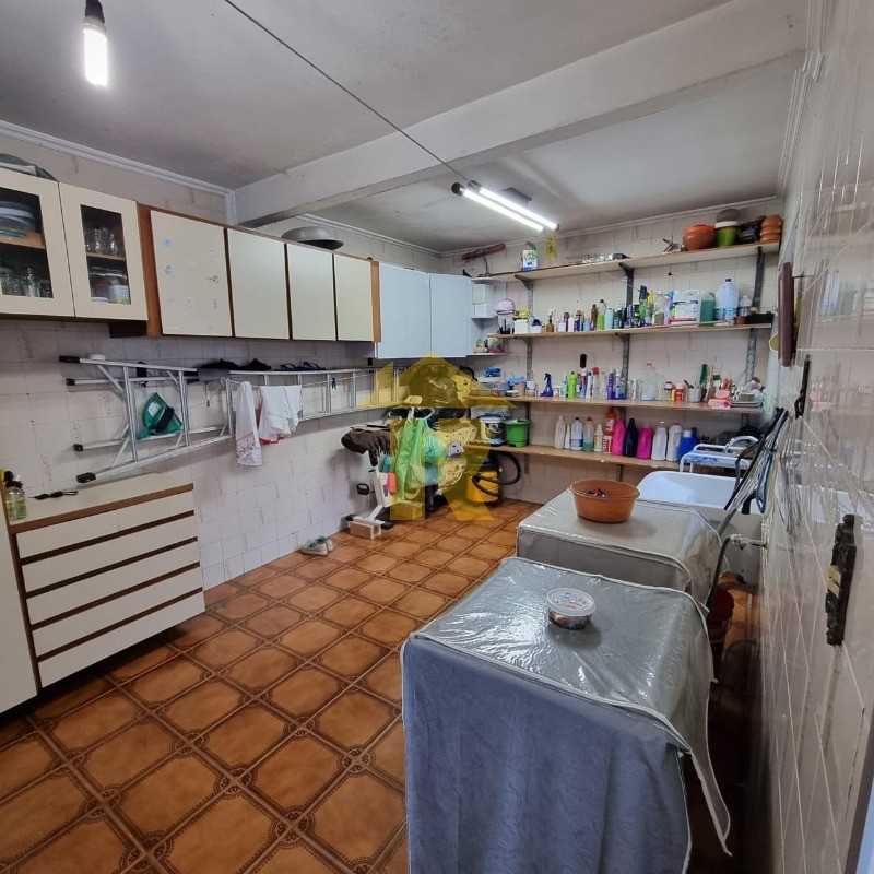 Casa com 3 quartos à venda, 275m² — foto 33 de 38
