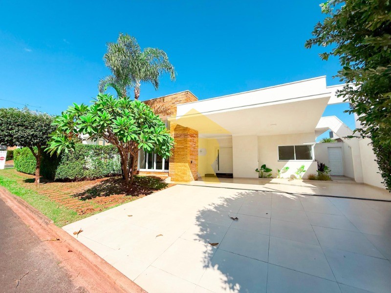 Casa de Condomínio com 3 quartos à venda, 270m² — foto 2 de 38