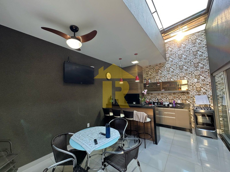 Casa com 3 quartos à venda, 150m² — foto 10 de 20