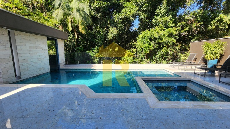 Casa com 5 quartos à venda, 384m² — foto 23 de 61