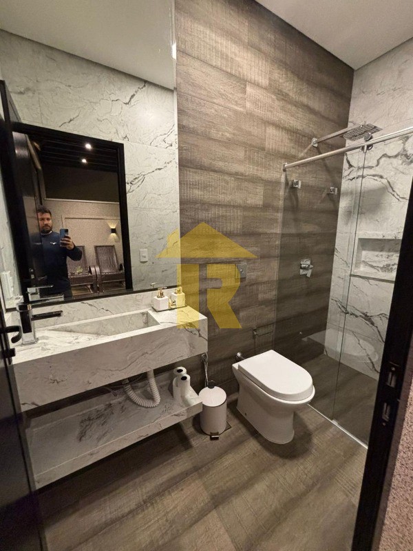Casa de Condomínio com 4 quartos à venda, 290m² — foto 18 de 46