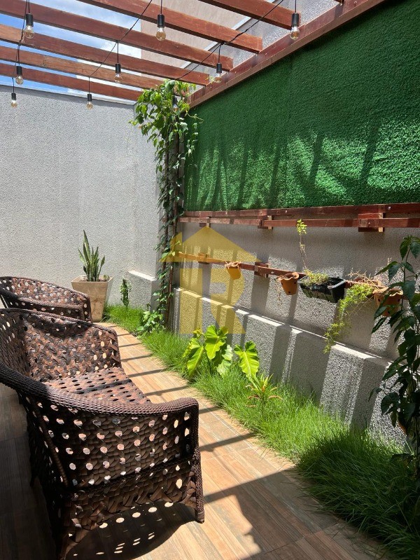 Casa com 3 quartos à venda, 184m² — foto 18 de 25