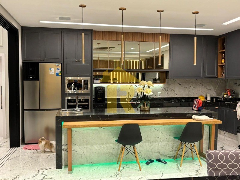 Casa de Condomínio com 4 quartos à venda, 290m² — foto 12 de 46