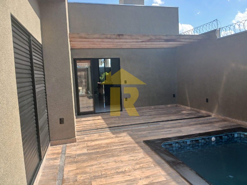 Casa com 3 quartos à venda, 136m² — foto 15 de 39