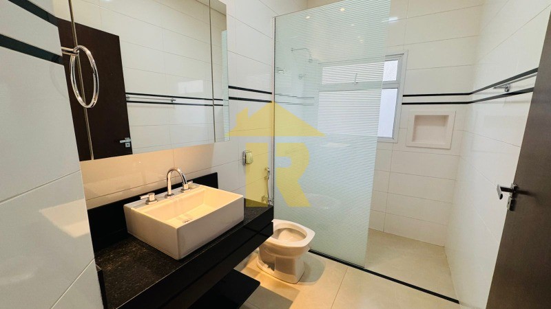 Casa de Condomínio com 3 quartos à venda, 220m² — foto 28 de 40