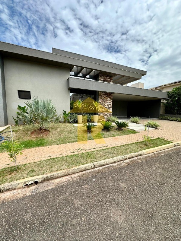 Casa de Condomínio com 3 quartos à venda, 221m² — foto 2 de 30