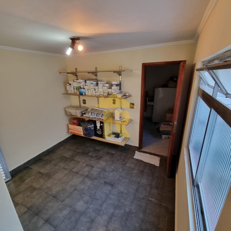 Casa com 3 quartos à venda, 275m² — foto 34 de 38