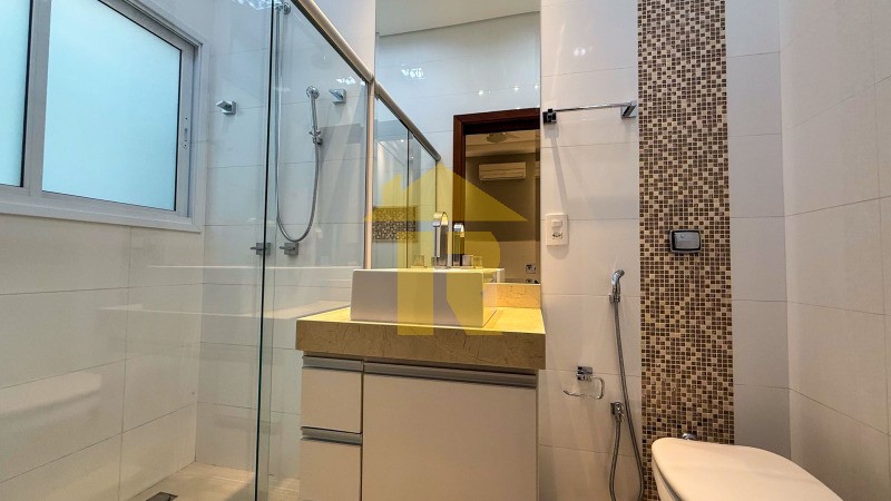 Casa de Condomínio com 4 quartos à venda, 305m² — foto 20 de 27