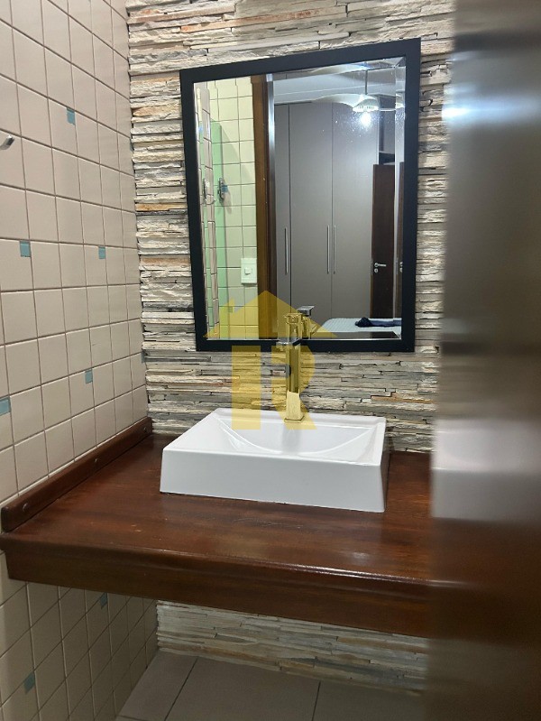 Casa com 3 quartos à venda, 235m² — foto 5 de 35