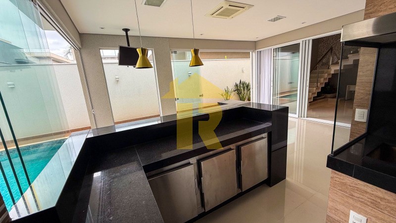 Casa de Condomínio com 4 quartos à venda, 305m² — foto 12 de 27