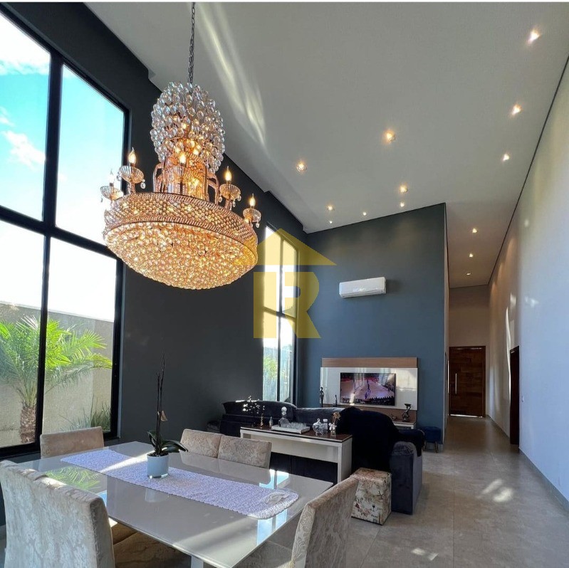 Casa de Condomínio com 3 quartos à venda, 210m² — foto 3 de 15