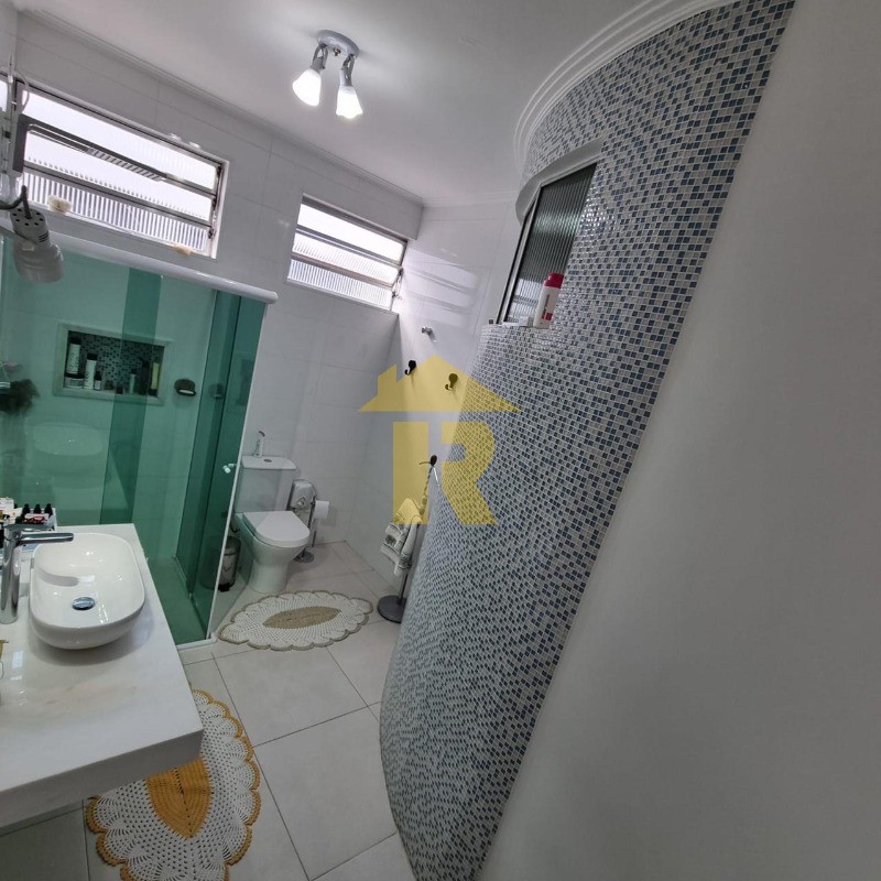 Casa com 3 quartos à venda, 275m² — foto 18 de 38