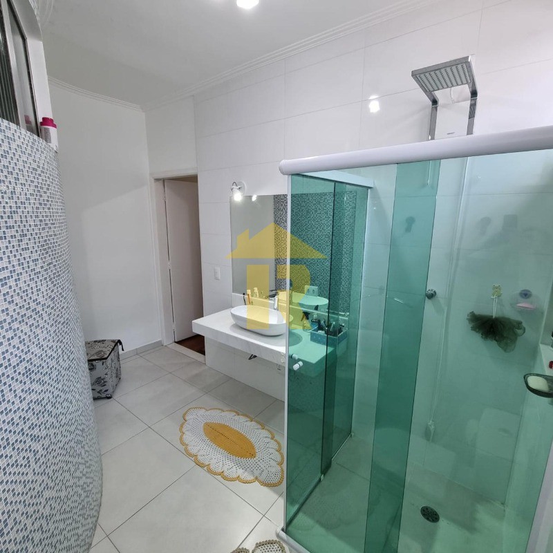Casa com 3 quartos à venda, 275m² — foto 17 de 38