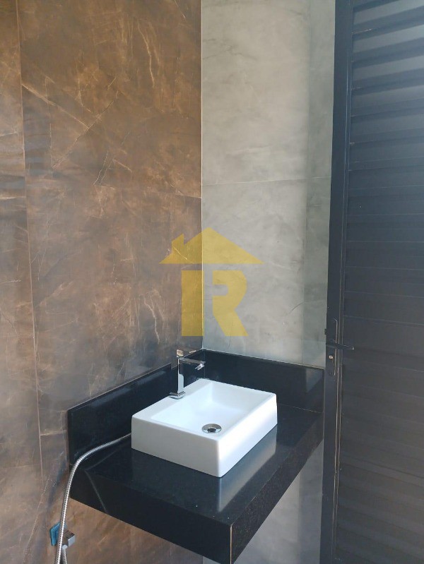 Casa com 3 quartos à venda, 136m² — foto 20 de 39