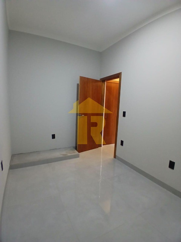 Casa com 3 quartos à venda, 136m² — foto 34 de 39