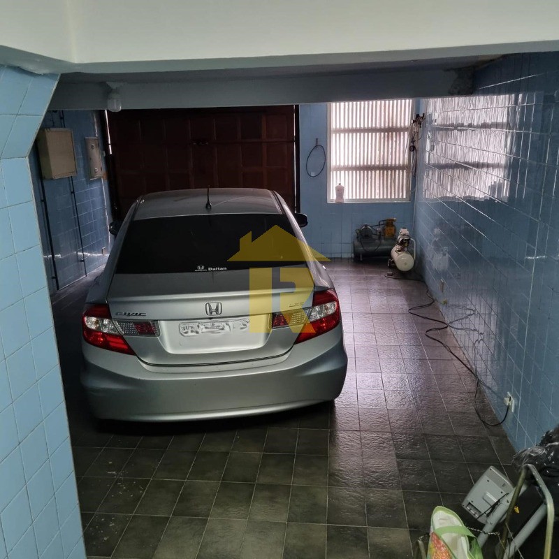 Casa com 3 quartos à venda, 275m² — foto 2 de 38