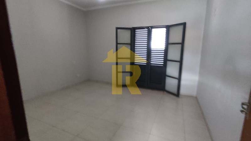 Casa com 3 quartos à venda, 350m² — foto 10 de 14