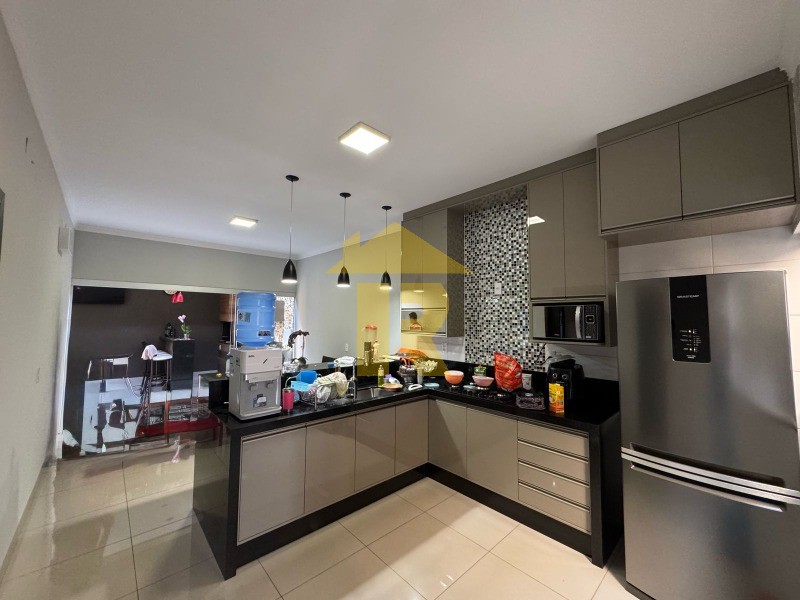 Casa com 3 quartos à venda, 150m² — foto 9 de 20